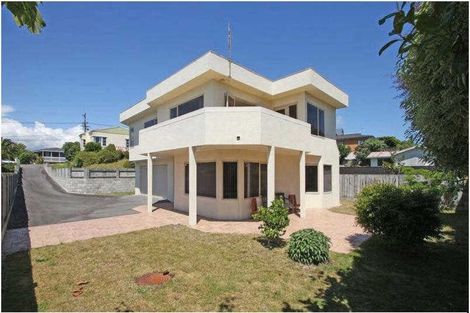 Photo of property in 118a Seaview Road, Paraparaumu Beach, Paraparaumu, 5032