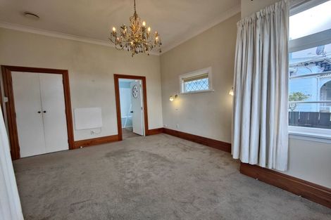 Photo of property in 28 Whites Line West, Woburn, Lower Hutt, 5010