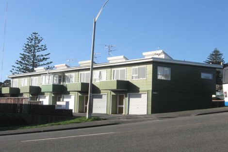 Photo of property in 2/20 Bay Drive, Titahi Bay, Porirua, 5022