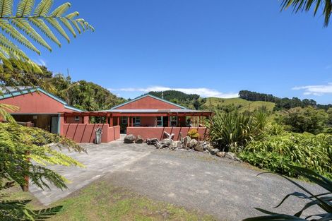 Photo of property in 206 Colville Road, Coromandel, 3584
