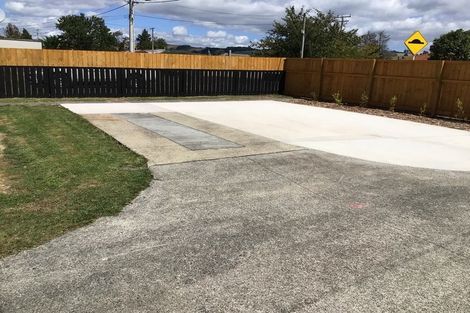 Photo of property in 33 Meadowbank Crescent, Fordlands, Rotorua, 3015