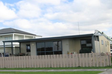 Photo of property in 592a Papamoa Beach Road, Papamoa Beach, Papamoa, 3118