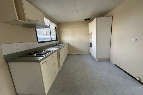 Photo of property in 2/15 Barneys Farm Road, Clendon Park, Auckland, 2103