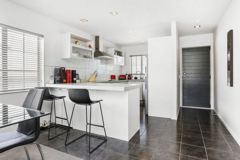 Photo of property in 5/9 Georgia Terrace, Albany, Auckland, 0632