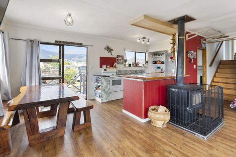 Photo of property in 2/117 Parkers Road, Tahunanui, Nelson, 7011