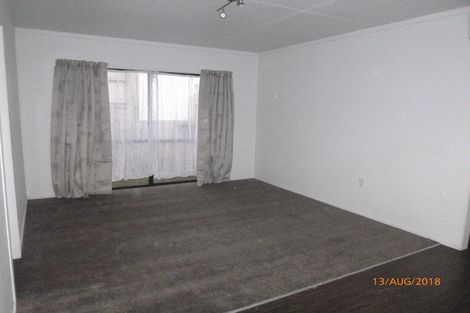 Photo of property in 40 Clyma Place, Massey, Auckland, 0614