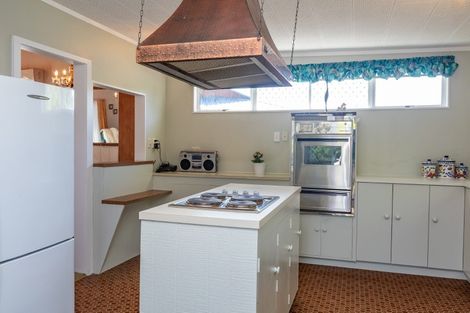 Photo of property in 7 Park Avenue, Waikanae, 5036