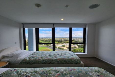 Photo of property in 1 Buscomb Avenue, Henderson, Auckland, 0610