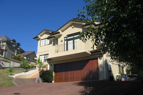 Photo of property in 19 Tyrico Close, Unsworth Heights, Auckland, 0632