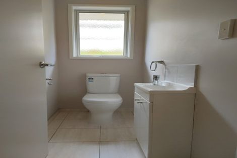Photo of property in 4 Alloway Street, Westgate, Auckland, 0614