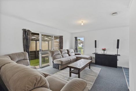 Photo of property in 2 Trounson Avenue, Clendon Park, Auckland, 2103