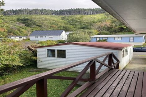 Photo of property in 10 Westra View, Tawa, Wellington, 5028