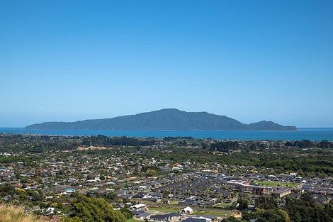 Photo of property in 71 Kotare Street, Waikanae, 5036