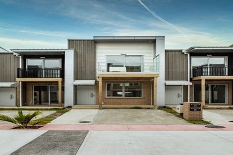 Photo of property in 8 Ceramic Lane, New Lynn, Auckland, 0600