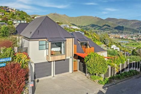 Photo of property in 92 Cannon Hill Crescent, Mount Pleasant, Christchurch, 8081