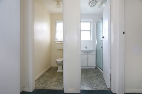 Photo of property in 25 Ngahina Street, Marton, 4710