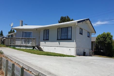 Photo of property in 193 Birkdale Road, Birkdale, Auckland, 0626
