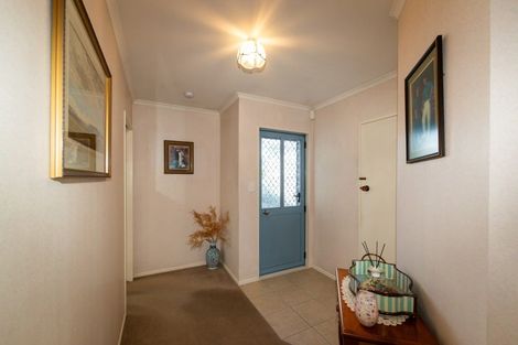Photo of property in 2/189 Gloucester Street, Taradale, Napier, 4112