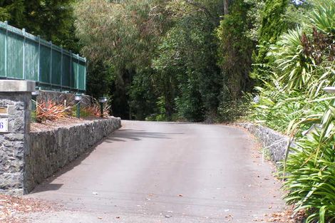 Photo of property in 2/6 Saint Leonards Road, Hauraki, Auckland, 0622
