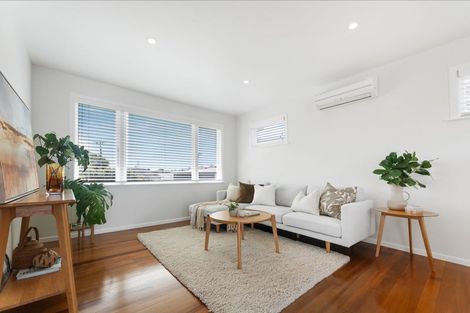 Photo of property in 46 Matipo Road, Te Atatu Peninsula, Auckland, 0610