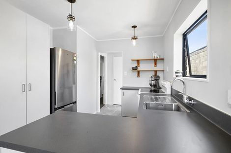 Photo of property in 26c Richmond Street, Fitzroy, New Plymouth, 4312