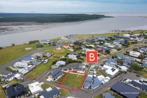 Photo of property in 5 Snappers Lane, Foxton Beach, Foxton, 4815