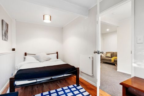 Photo of property in 49 Onedin Place, Titirangi, Auckland, 0604