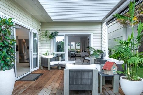 Photo of property in 14 Kensington Drive, Orewa, 0931