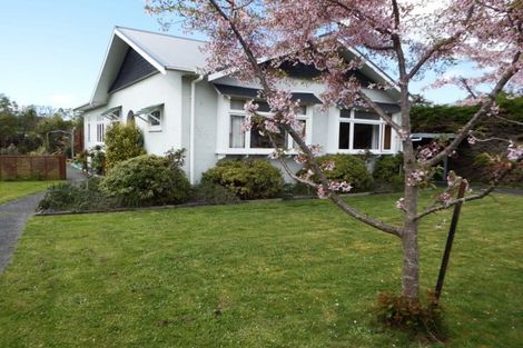 Photo of property in 13 Ross Street, Marton, 4710