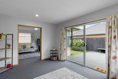 Photo of property in 15 Showgate Avenue, Sockburn, Christchurch, 8042