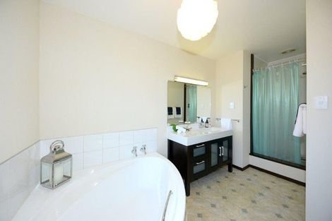 Photo of property in 11 Strathean Avenue, Avonhead, Christchurch, 8042