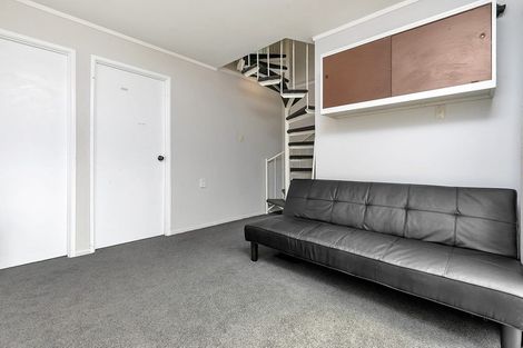 Photo of property in 146 Glenfield Road, Birkenhead, Auckland, 0626