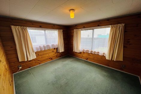 Photo of property in 2/25 Inwoods Road, Parklands, Christchurch, 8083