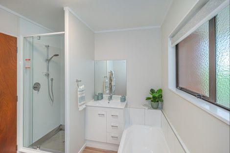 Photo of property in 161a Bath Street, Levin, 5510
