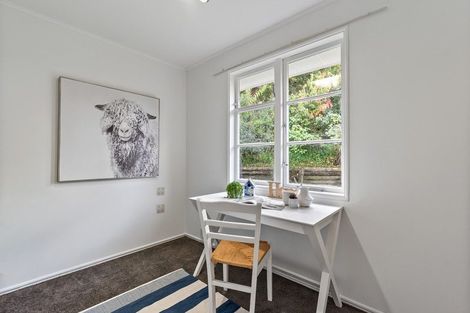 Photo of property in 10 Tui Terrace, Tawa, Wellington, 5028