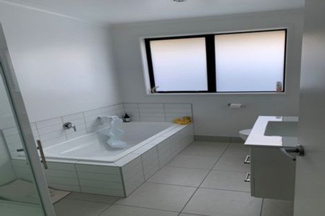 Photo of property in 146a Old Wairoa Road, Papakura, 2110