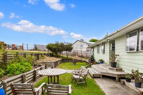 Photo of property in 20 Reinga Place, Massey, Auckland, 0614