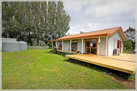 Photo of property in 296 Motuiti Road, Foxton, 4891