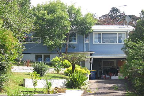 Photo of property in 11 Stottholm Road, Titirangi, Auckland, 0604