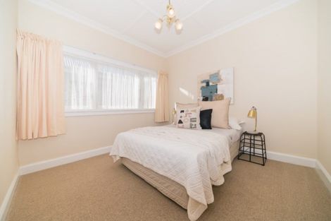 Photo of property in 42 Dahlia Street, Palmerston North, 4410