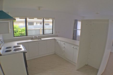Photo of property in 2/455 Ferguson Street, Palmerston North, 4410