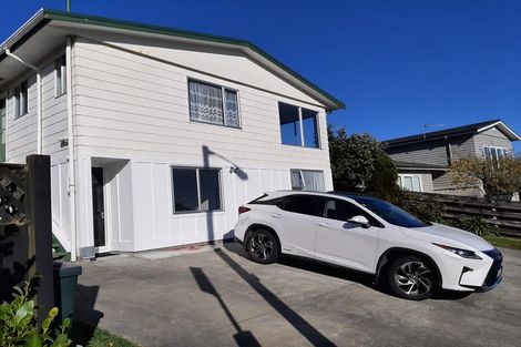 Photo of property in 112 Dowse Drive, Maungaraki, Lower Hutt, 5010