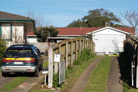 Photo of property in 31 Mcnaughton Avenue, Mangere East, Auckland, 2024