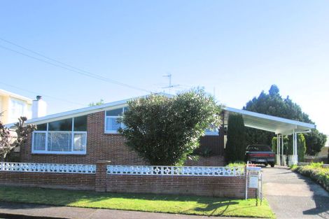 Photo of property in 6 Halberg Street, Papakura, 2110