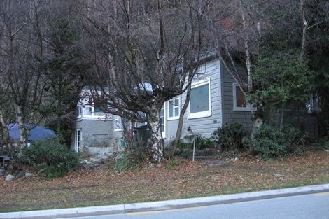 Photo of property in 121 Hallenstein Street, Queenstown, 9300