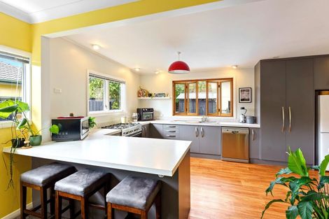 Photo of property in 6 Kohekohe Road, Waikanae, 5036