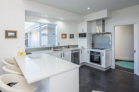 Photo of property in 1 Maple Lane, Waikanae, 5036