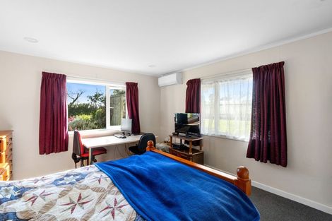 Photo of property in 318 Kuku Beach Road, Kuku, Levin, 5570