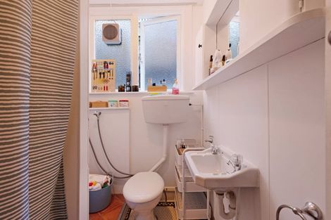 Photo of property in 246u1 Oriental Parade, Oriental Bay, Wellington, 6011