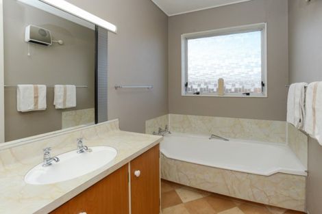 Photo of property in 302f3 Sylvan Road, Parkvale, Hastings, 4122